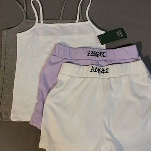 🌸Bundle 2 sets outfits.